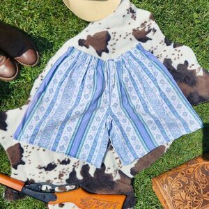 90s Vintage Blue and White Southwestern Print Women Shorts